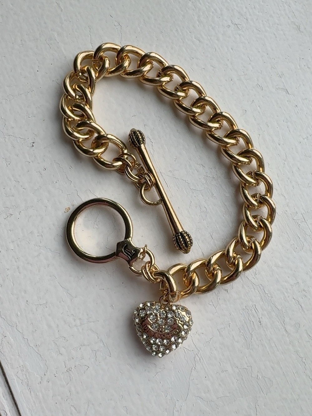 Juicy Couture Gold-Tone Heart Charm Chain Bracelet